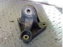 Držiak motora 8200000032 - Renault Laguna II 2003 Grandtour 1.9 dCi F9Q 88 kW 