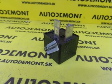 7M0951253A 100 - Relé pracovného kontaktu