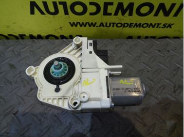 Pravý zadný motorček okna 4F0959802A - Audi A6 C6 4F 2006 Avant Quattro 3.0 TDI 165 kW BMK HKG