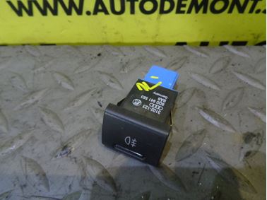 8D0941563 - Spínač zadnej hmlovky - Audi A4 1998 - 2001