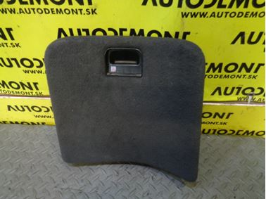 8D9863990 - Pravé dvierka tapacírov kufra - Audi A4 Avant 1995 - 2001