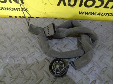Výškový reproduktor 8D0035399A - Audi A4 B5 8D 2000 Avant 1.9 Tdi 85 kW AJM DUK