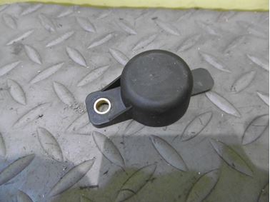 8H0825297A - Horný doraz skládacej strechy - Audi A4 Cabriolet 2003 - 2006