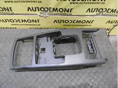 Stredový panel 4F1864261H - Audi A6 C6 4F 2006 Avant Quattro 3.0 TDI 165 kW BMK HVE