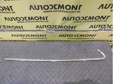 Ľavá zadná ozdobná lišta okolo skla 4F9853345 - Audi A6 C6 4F 2006 Avant Quattro 3.0 TDI 165 kW BMK HVE